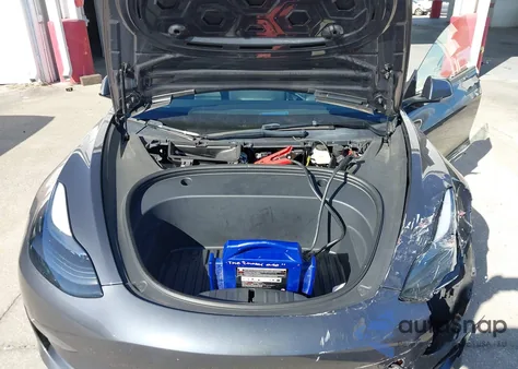 2023 Tesla Model 3 Rear-Wheel Drive z USA, uszkodzony, nr VIN 5YJ3E1EA1PF697471